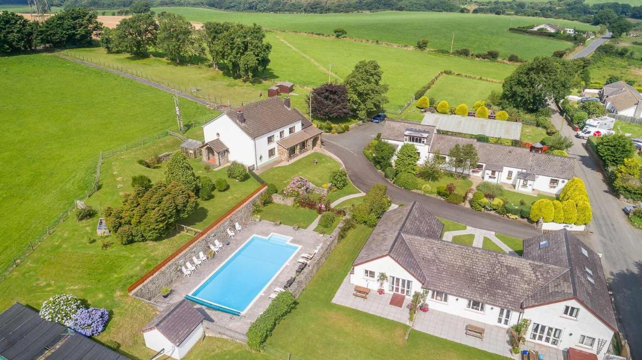 Trenewydd Farm Holiday Cottages Cardigan Exterior foto